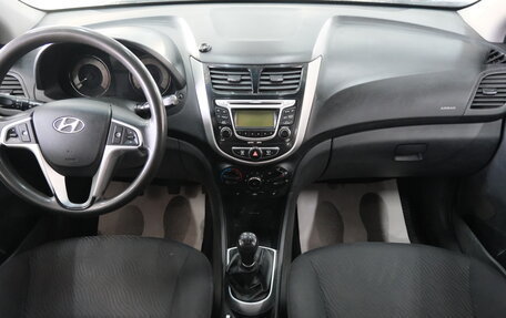 Hyundai Solaris II рестайлинг, 2012 год, 789 000 рублей, 13 фотография