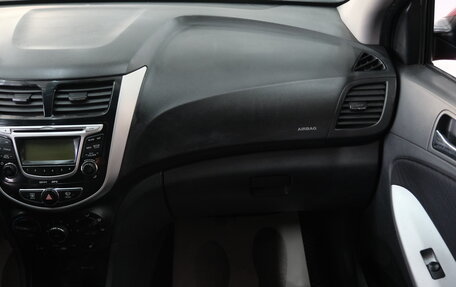 Hyundai Solaris II рестайлинг, 2012 год, 789 000 рублей, 18 фотография