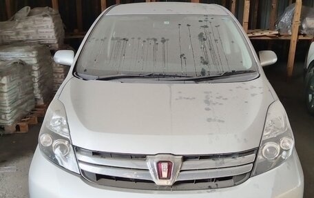 Toyota ISis I, 2011 год, 1 375 000 рублей, 1 фотография