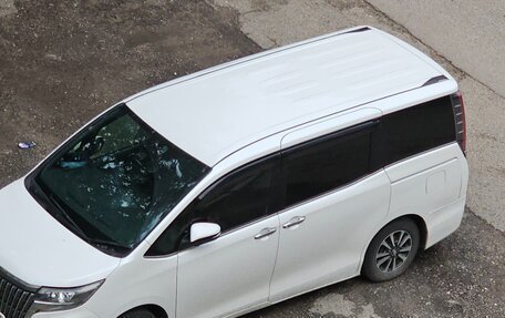 Toyota Esquire I, 2018 год, 1 800 000 рублей, 1 фотография