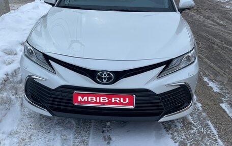Toyota Camry, 2021 год, 3 650 000 рублей, 1 фотография