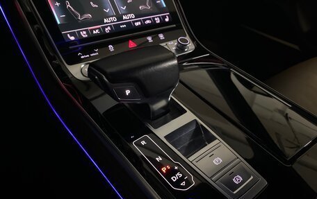 Audi A8, 2018 год, 4 895 000 рублей, 35 фотография