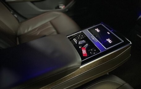 Audi A8, 2018 год, 4 895 000 рублей, 22 фотография