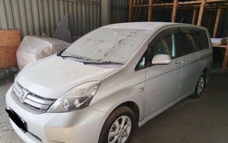 Toyota ISis I, 2011 год, 1 375 000 рублей, 4 фотография