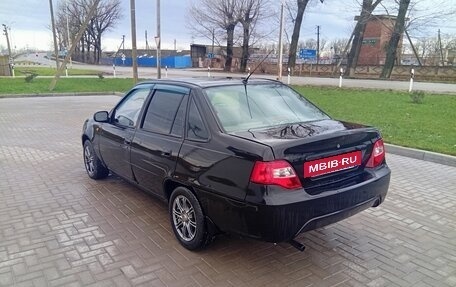 Daewoo Nexia I рестайлинг, 2011 год, 130 000 рублей, 3 фотография