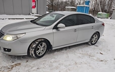 Renault Latitude I, 2011 год, 960 000 рублей, 2 фотография