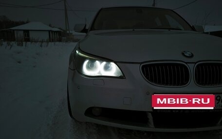 BMW 5 серия, 2006 год, 870 000 рублей, 13 фотография