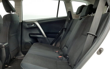 Toyota RAV4, 2016 год, 2 090 000 рублей, 12 фотография