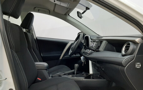 Toyota RAV4, 2016 год, 2 090 000 рублей, 11 фотография