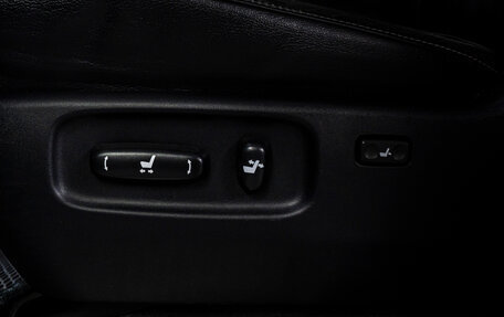 Toyota Land Cruiser 200, 2011 год, 2 994 000 рублей, 15 фотография