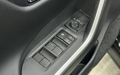 Toyota RAV4, 2025 год, 4 179 000 рублей, 17 фотография