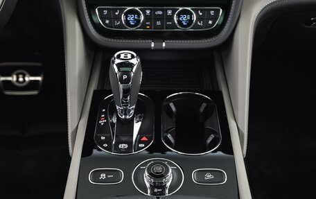 Bentley Bentayga I, 2025 год, 26 500 000 рублей, 13 фотография