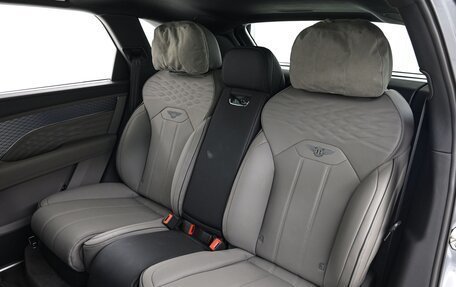 Bentley Bentayga I, 2025 год, 26 500 000 рублей, 16 фотография