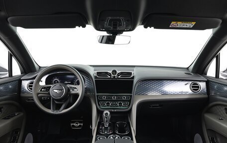 Bentley Bentayga I, 2025 год, 26 500 000 рублей, 10 фотография