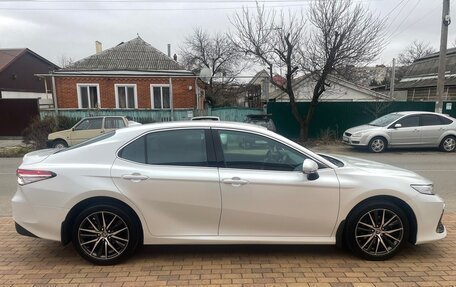 Toyota Camry, 2021 год, 3 650 000 рублей, 3 фотография