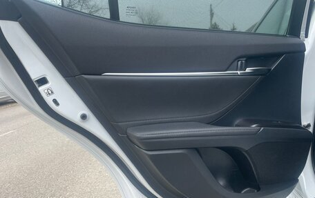Toyota Camry, 2021 год, 3 650 000 рублей, 12 фотография