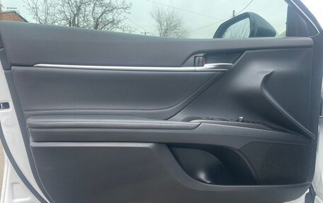 Toyota Camry, 2021 год, 3 650 000 рублей, 15 фотография