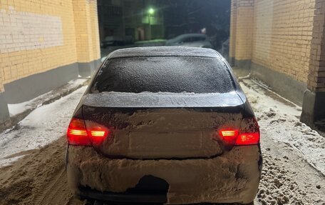 BMW 3 серия, 2006 год, 695 000 рублей, 15 фотография