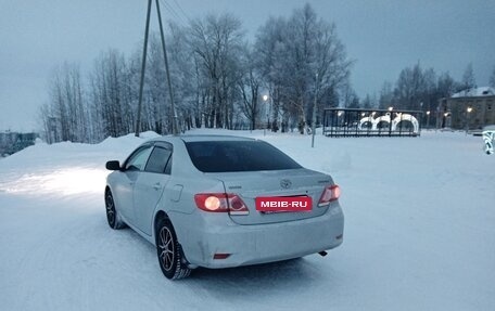 Toyota Corolla, 2011 год, 850 000 рублей, 3 фотография
