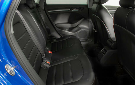 Audi A3, 2019 год, 2 140 000 рублей, 10 фотография