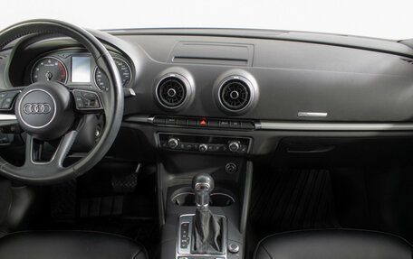 Audi A3, 2019 год, 2 140 000 рублей, 11 фотография