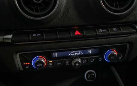 Audi A3, 2019 год, 2 140 000 рублей, 15 фотография