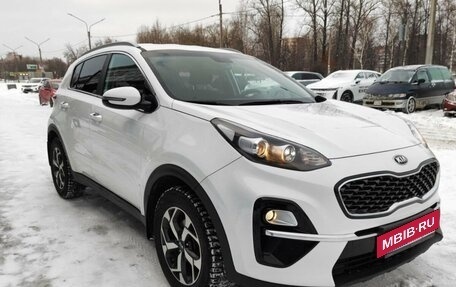 KIA Sportage IV рестайлинг, 2018 год, 2 000 000 рублей, 3 фотография