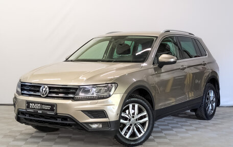 Volkswagen Tiguan II, 2018 год, 2 465 000 рублей, 1 фотография