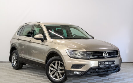 Volkswagen Tiguan II, 2018 год, 2 465 000 рублей, 3 фотография