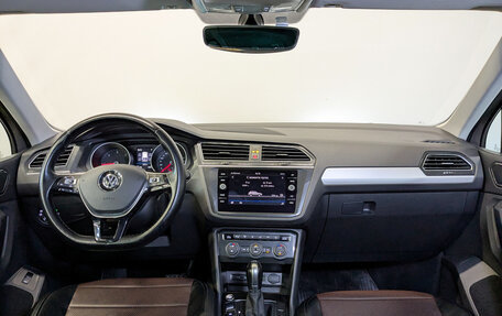 Volkswagen Tiguan II, 2018 год, 2 465 000 рублей, 14 фотография