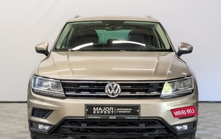 Volkswagen Tiguan II, 2018 год, 2 465 000 рублей, 2 фотография