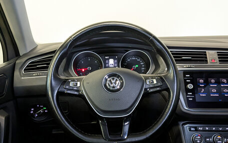 Volkswagen Tiguan II, 2018 год, 2 465 000 рублей, 22 фотография