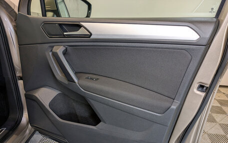 Volkswagen Tiguan II, 2018 год, 2 465 000 рублей, 24 фотография