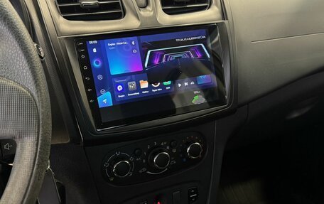 Renault Logan II, 2017 год, 649 000 рублей, 9 фотография