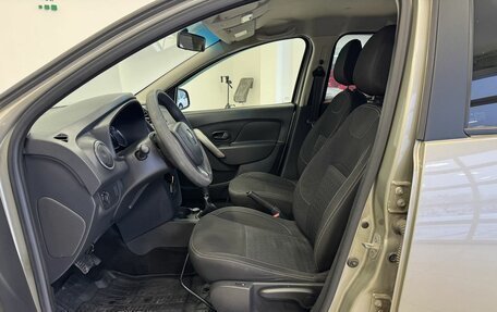 Renault Logan II, 2017 год, 649 000 рублей, 7 фотография