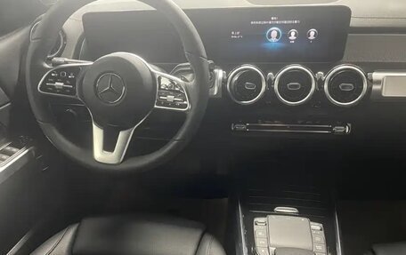 Mercedes-Benz GLB, 2021 год, 2 225 003 рублей, 11 фотография