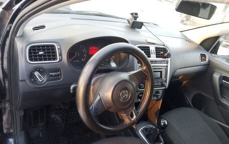 Volkswagen Polo VI (EU Market), 2013 год, 700 000 рублей, 7 фотография