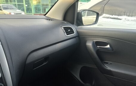 Volkswagen Polo VI (EU Market), 2013 год, 700 000 рублей, 11 фотография