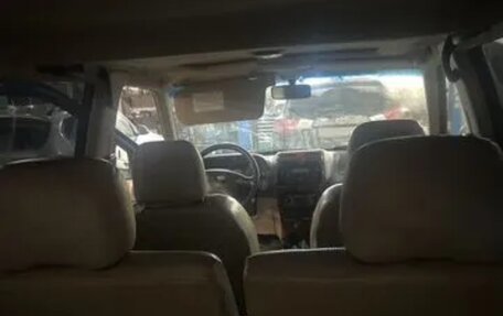 Nissan Terrano II рестайлинг, 2002 год, 380 000 рублей, 5 фотография