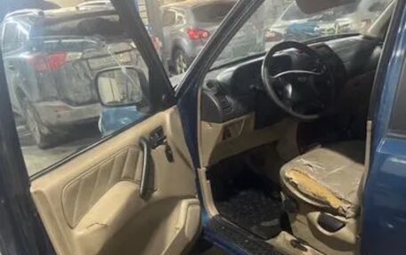 Nissan Terrano II рестайлинг, 2002 год, 380 000 рублей, 6 фотография