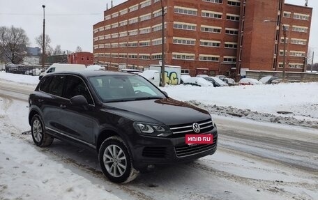 Volkswagen Touareg III, 2012 год, 2 000 000 рублей, 1 фотография