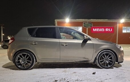 KIA cee'd I рестайлинг, 2010 год, 650 000 рублей, 5 фотография