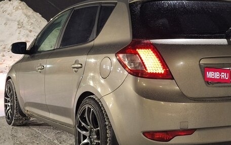 KIA cee'd I рестайлинг, 2010 год, 650 000 рублей, 6 фотография