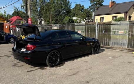 BMW 5 серия, 2016 год, 2 550 000 рублей, 13 фотография