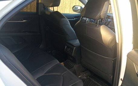 Toyota Camry, 2019 год, 2 690 000 рублей, 7 фотография