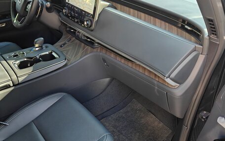 Lexus LM, 2023 год, 14 900 000 рублей, 16 фотография