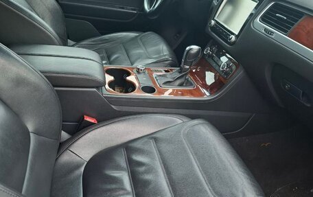 Volkswagen Touareg III, 2012 год, 1 800 000 рублей, 5 фотография