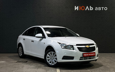 Chevrolet Cruze II, 2011 год, 869 000 рублей, 3 фотография