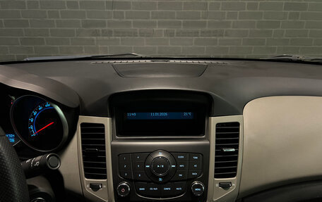 Chevrolet Cruze II, 2011 год, 869 000 рублей, 11 фотография