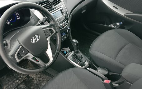 Hyundai Solaris II рестайлинг, 2014 год, 643 000 рублей, 7 фотография